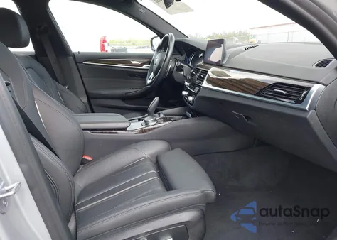 2019 BMW 530I xDrive z USA, uszkodzony, nr VIN WBAJA7C5XKG911946